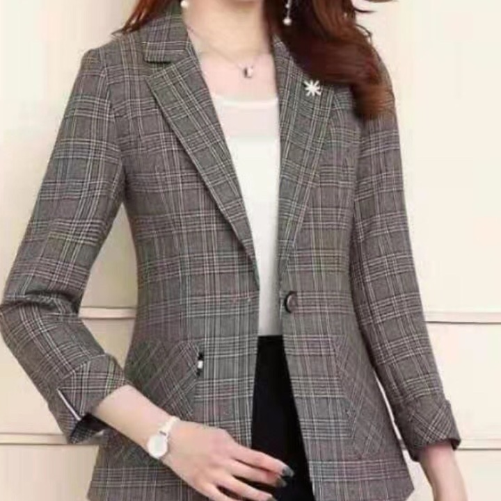 Fashion trend casual slim shape unique small plaid suit