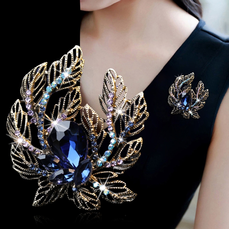 Brooch 1600
