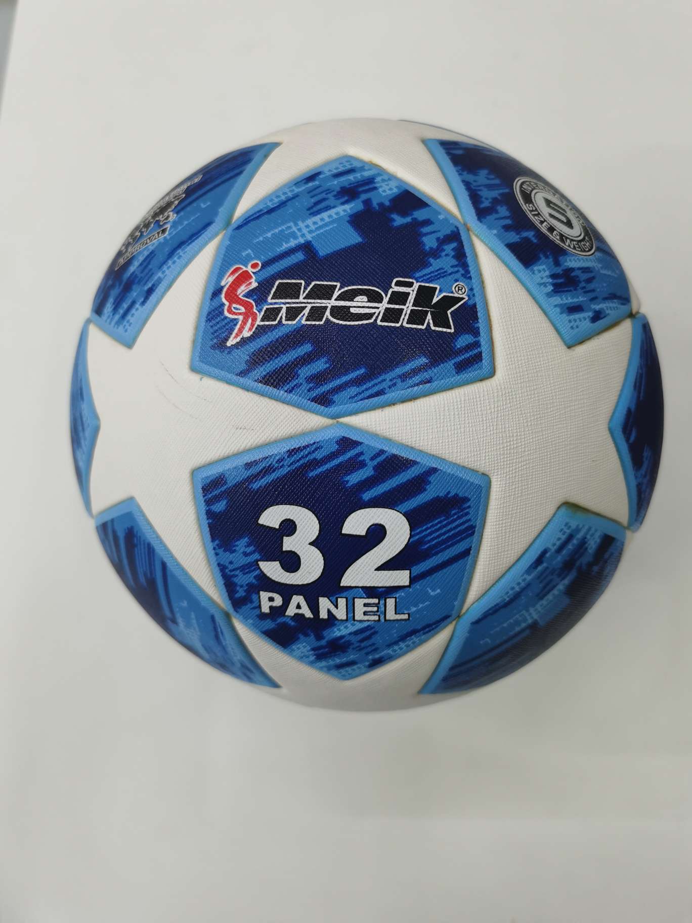 Genuine Meikang brand No. 5 high-end TPU adhesive tape for high school and primary school students' competition training balls. Item Picture