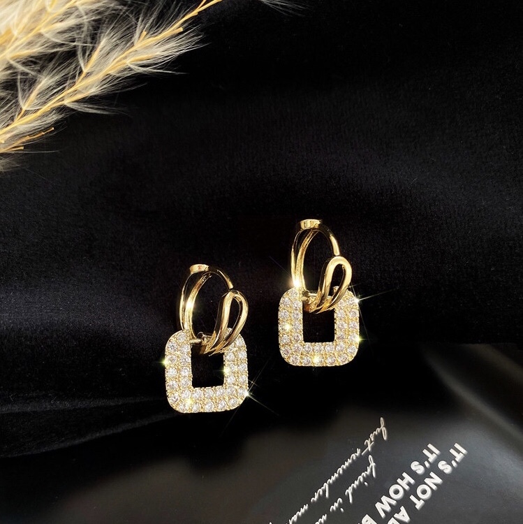 Romantic marquee square full of diamond cutout cold wind shiny personality earrings