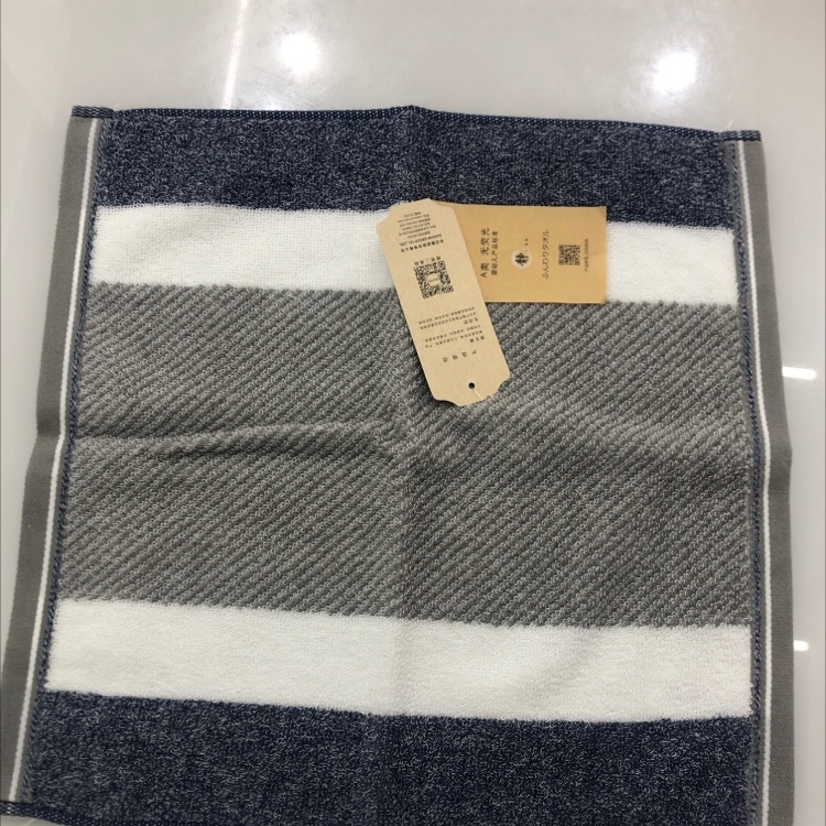 Best-selling striped square towel, baby face towel, kindergarten home face towel J1022W square towel Application Scenario