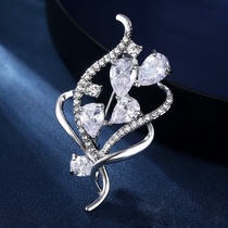 Brooch 1688