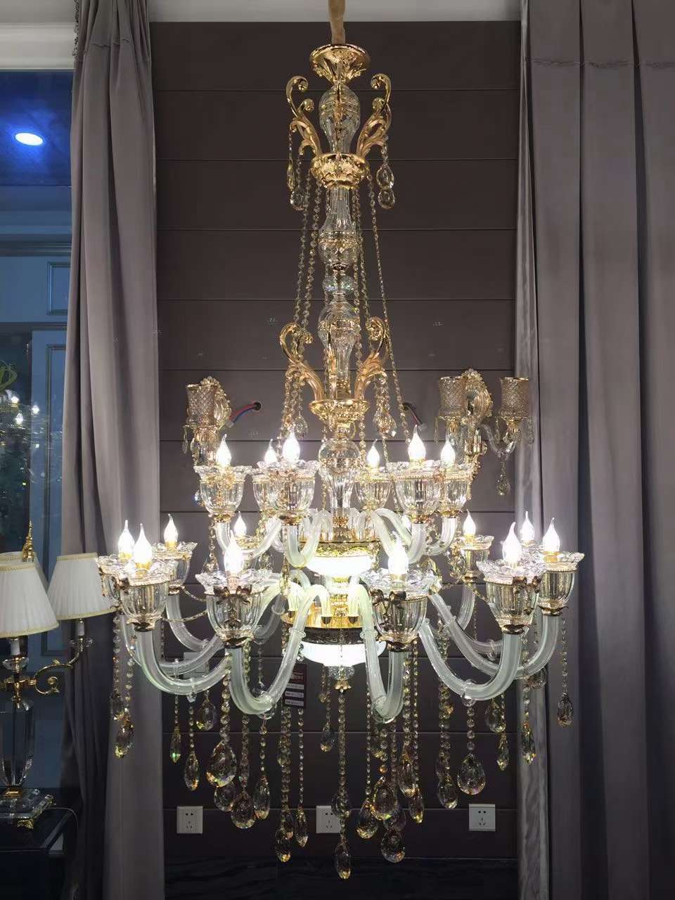 Six light luxury chandeliers made of crystal glass for the living room, dining room and hotel detail image 4