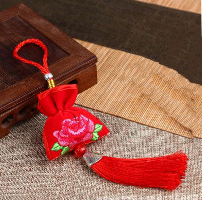 端午节艾叶香袋香囊，牡丹花绣花红色纯艾草汉服配饰，古装香囊，也可自己装东西详情图3