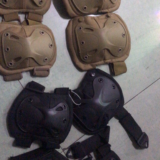 Outdoor tactical knee pads