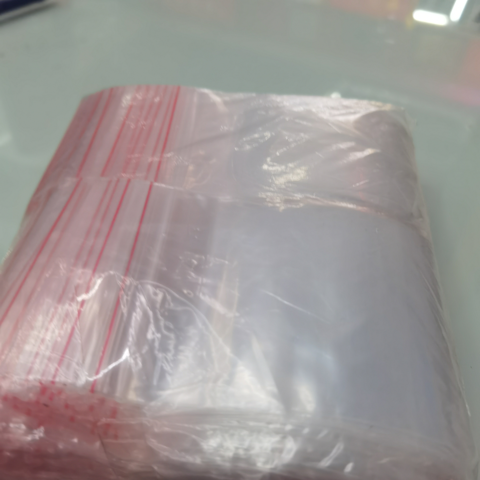 20 large self-sealing plastic bags, enlarged, transparent and thickened food-grade plastic-sealed packaging bags, tightly sealed bags