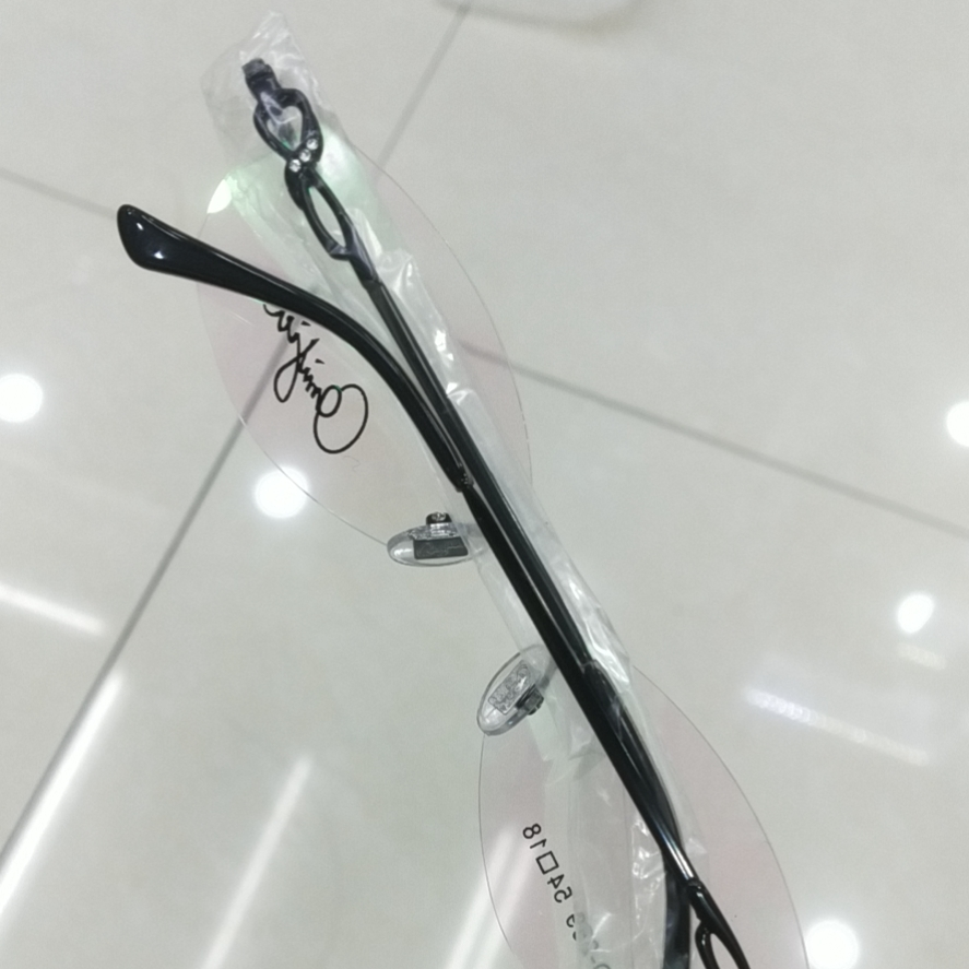 No prescription for black rimless glasses