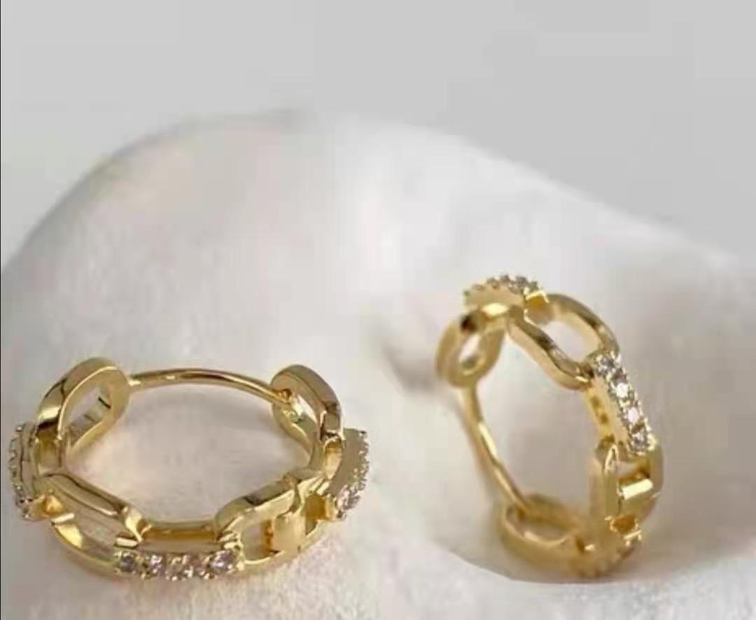 Hollowed-out ear buckles set with retro and unique long, super sparkling zircon, ethnic style, versatile, tassel, seven-color earrings, copper earrings, Yiwu zircon details Picture