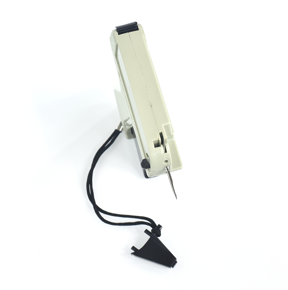 ARROW-5S tag gun, thick needle gun, tag gun for grabbing clothing tags, glue needle machine, label gun, DUKE sock gun Application Scenario