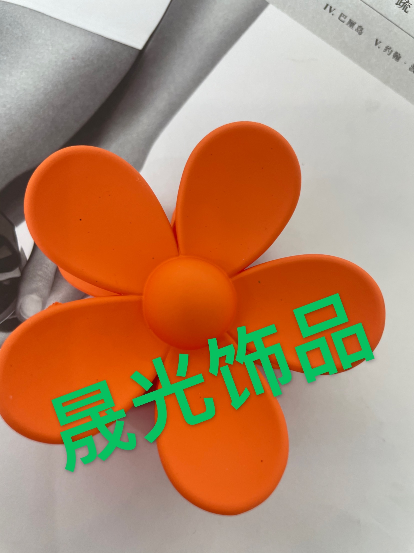 8 cm five-petal gripper Application Scenario