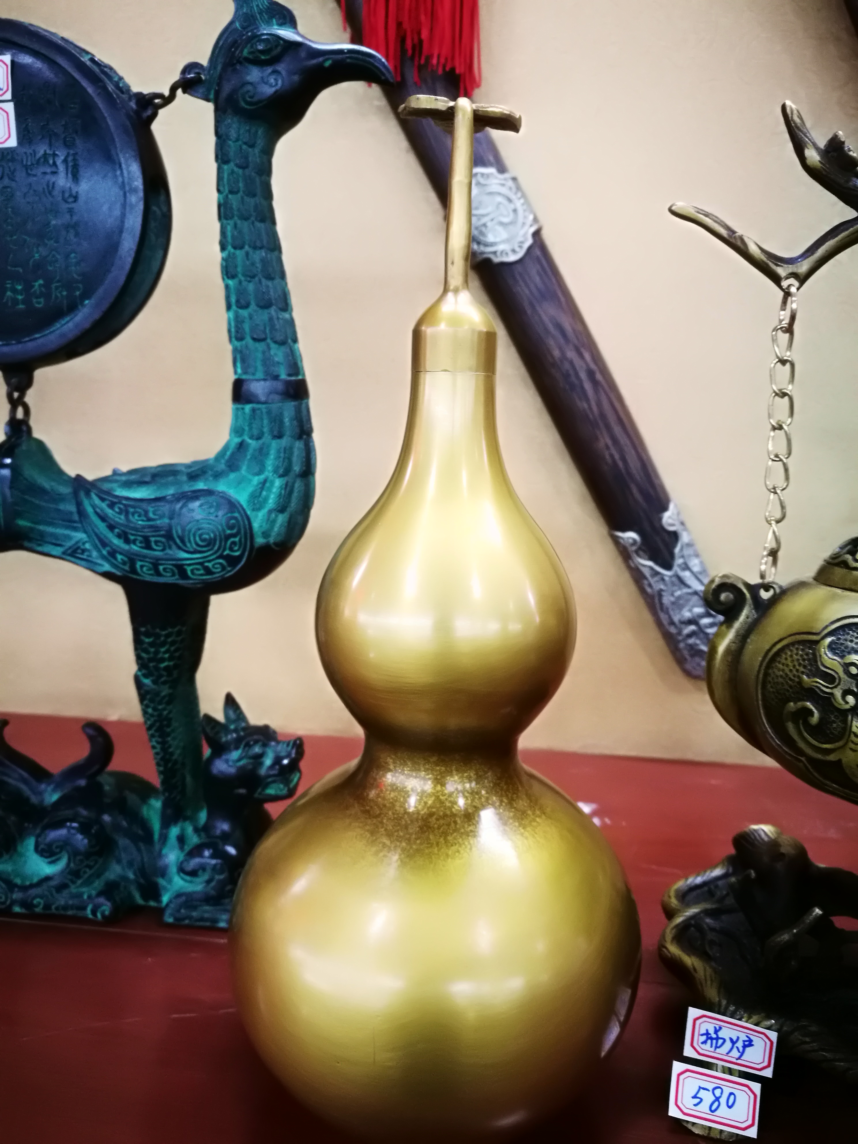 仿古青铜器壶细节图
