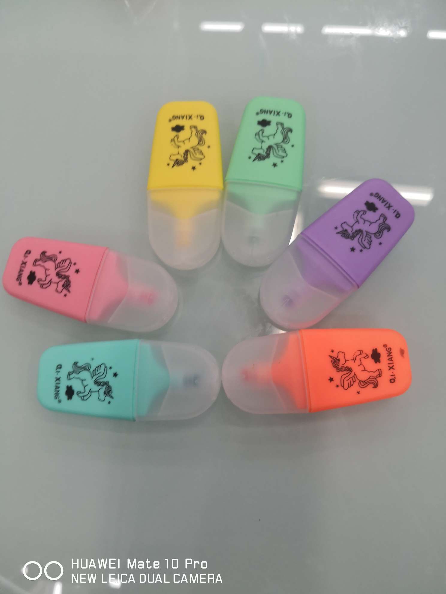 Yiwu Boyang Pen and Ink Supplies Store Unicorn 892-6 color zipper bag packaged highlighters Specification image