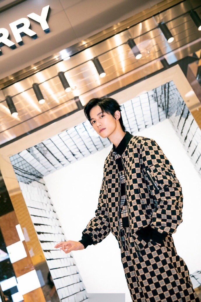 Burberry men's black Checker baseball jacket, size S M L pic 6