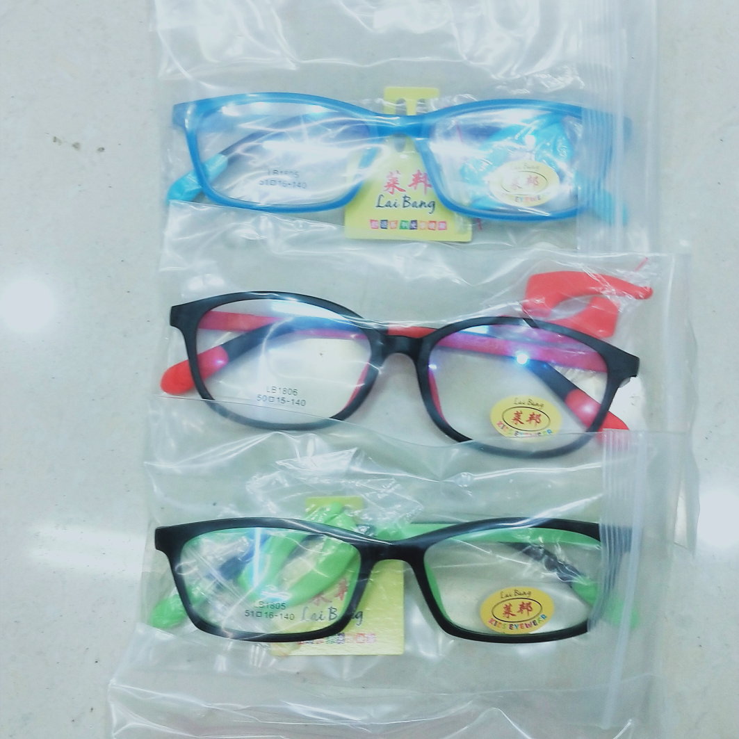 Silicone glasses for children ages 8 to 12 can be worn with no prescription frames