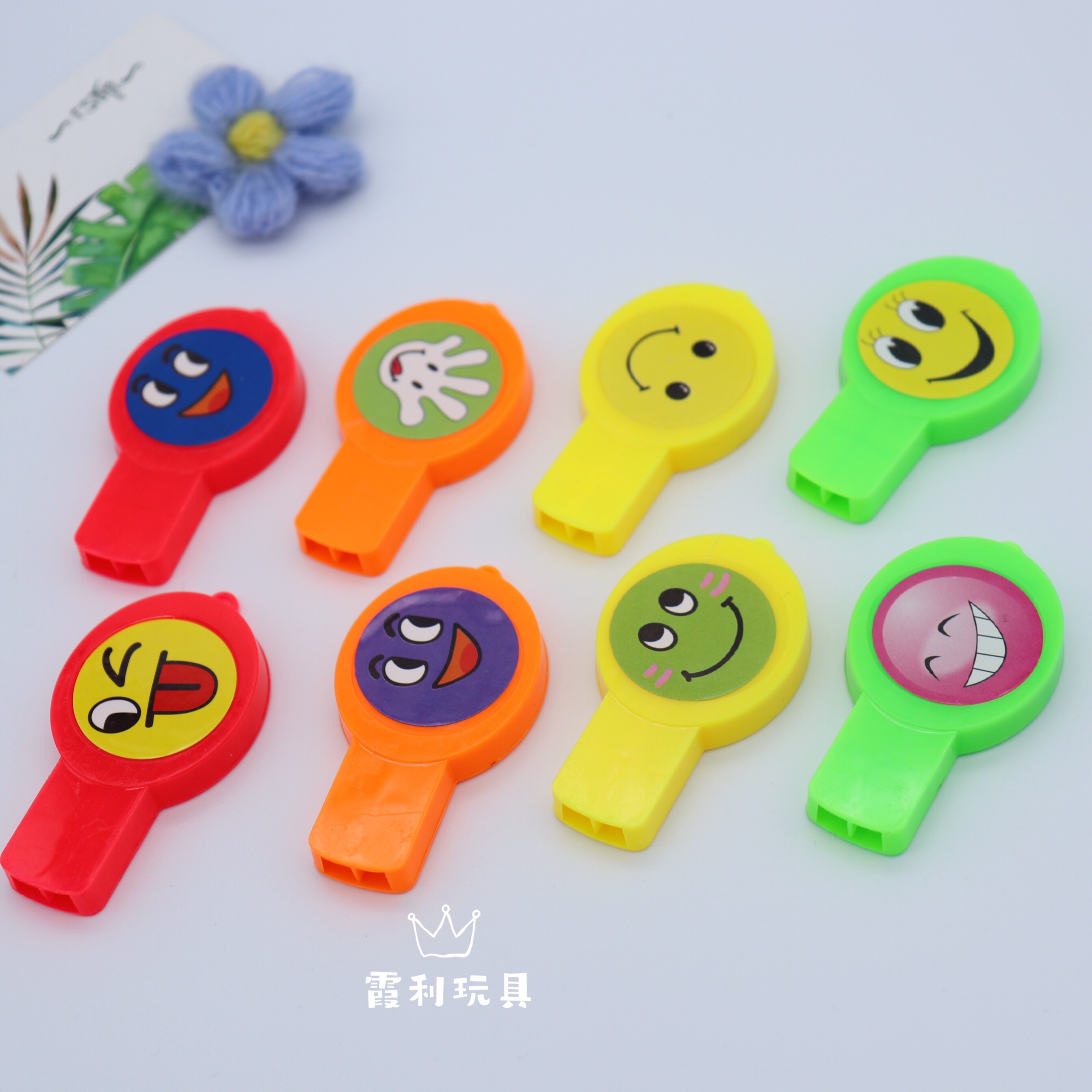 Smiling face Flat whistle children's plastic toy gift, Gashapon party toy detail image 2