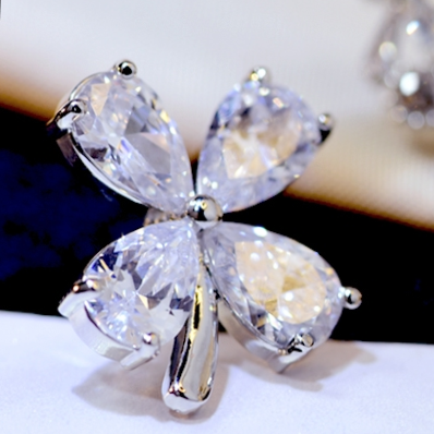 Brooch 1628