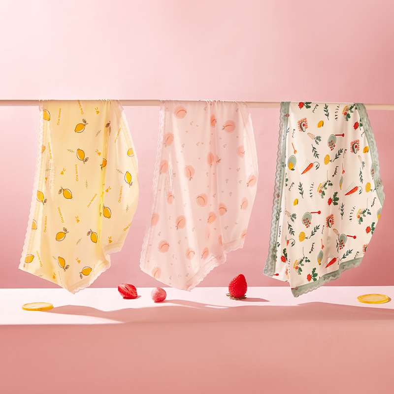 Fruit-Printed One-Piece Adhesive Seamless Underwear For Girls Application Scenario