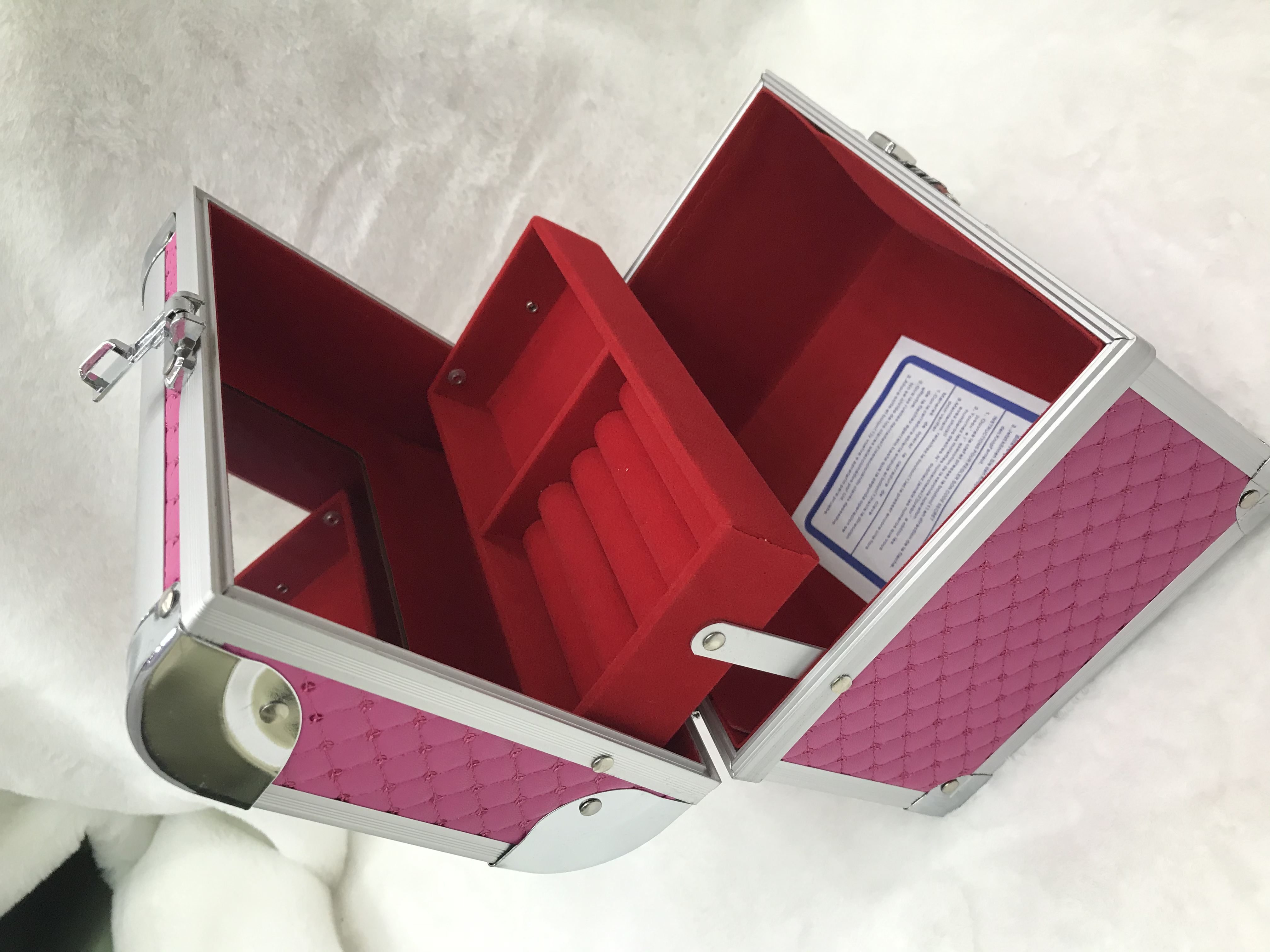 绣花密码锁铝合金化妆收纳大容量化妆箱细节图