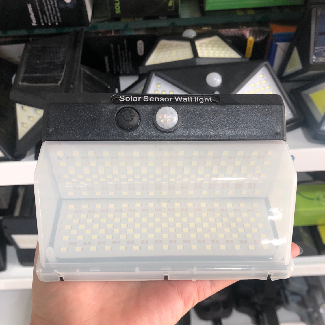 2026 Sun Emergency lights, sensor lights, Amazon's new solar lights, 100-lamp four-sided, outdoor human body sensor wall lights, garden lights, street lights, wall lights Application Scenario