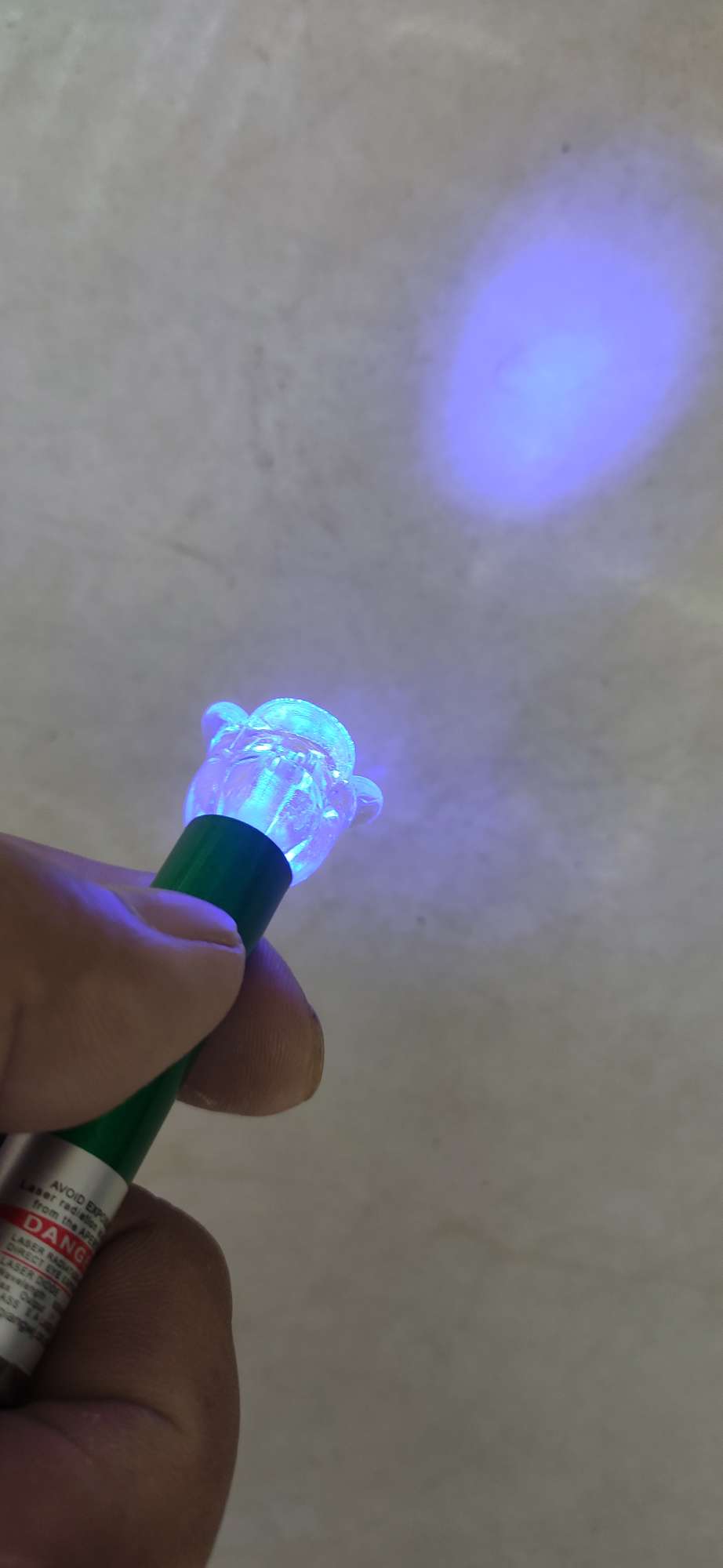 Children's toys, rose keychains, laser lights, free gifts, LED flashlights, night lights, street stalls, payment for goods, factory direct sales Specification image