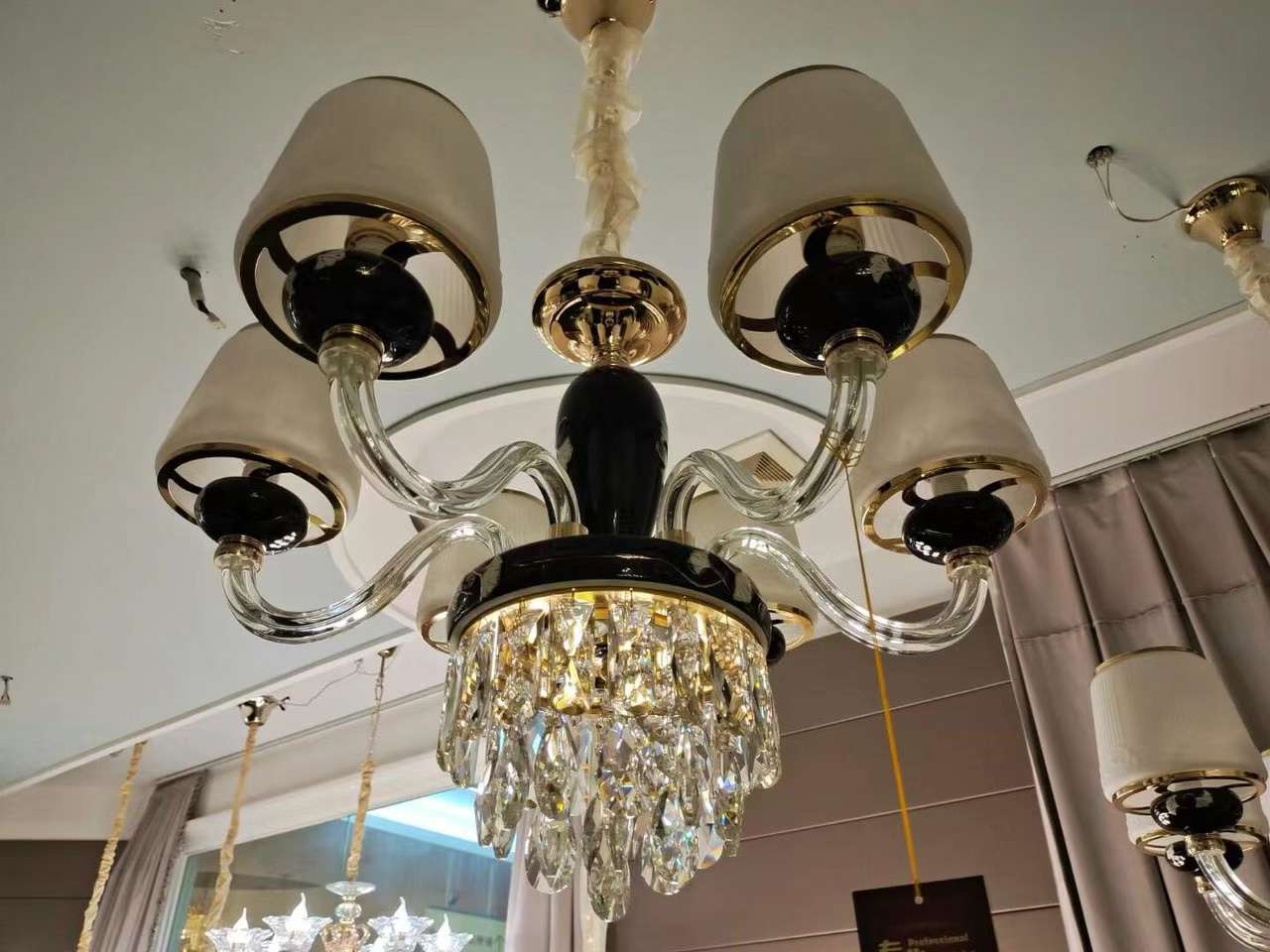 Six simple chandeliers in the living room, dining room and corridor made of crystal glass Specification image