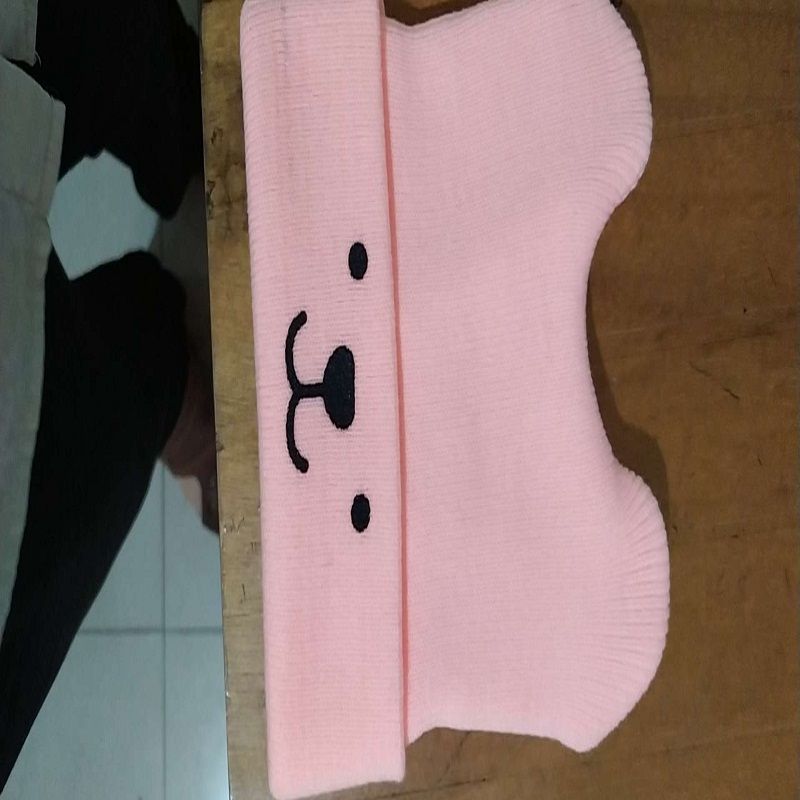 Children's hats are windproof, cold-proof and warm in winter. The diamond-shaped imitation is good-looking and practical. Children's hats are practical. 3