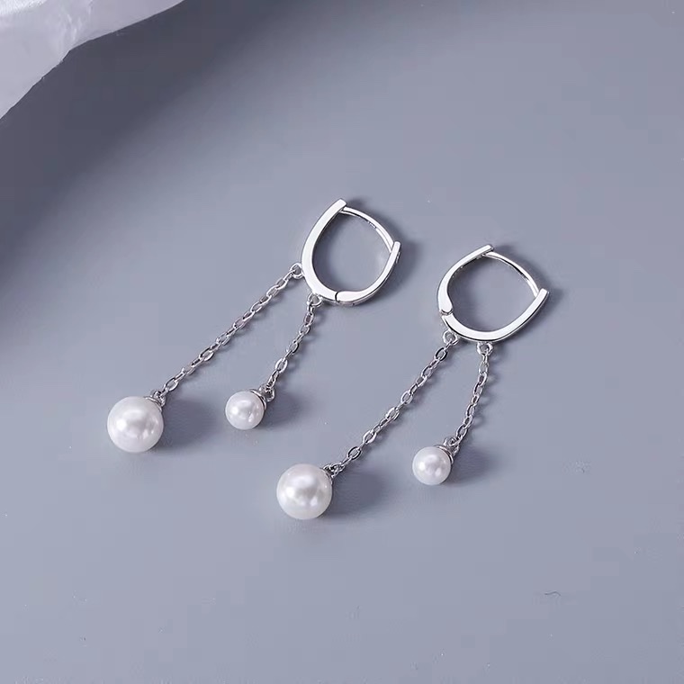 Ear buckles with chain beads, retro and unique, long super flash zircon, ethnic style, versatile, tassel, seven-color earrings, copper earrings details Picture