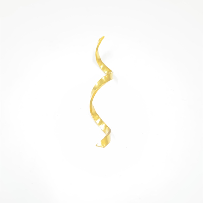 XM04817 flat square wire spiral twisted hole