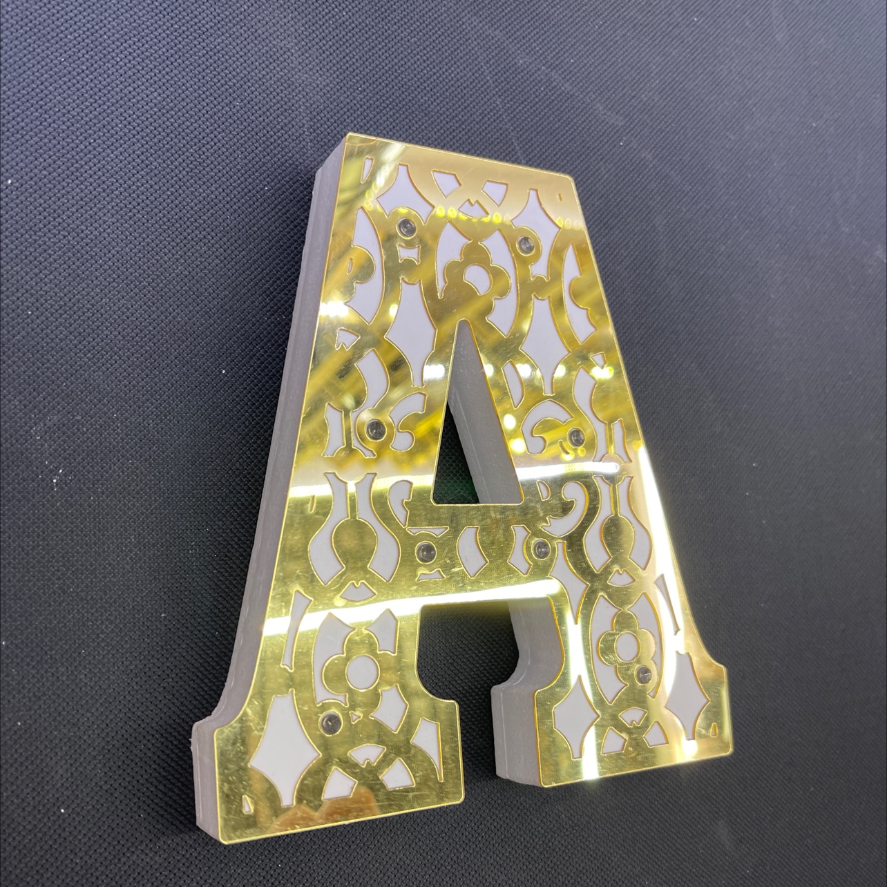 50 white wooden English letter ornaments, DIY sticky notes, creative collage, creative wall decoration details Picture