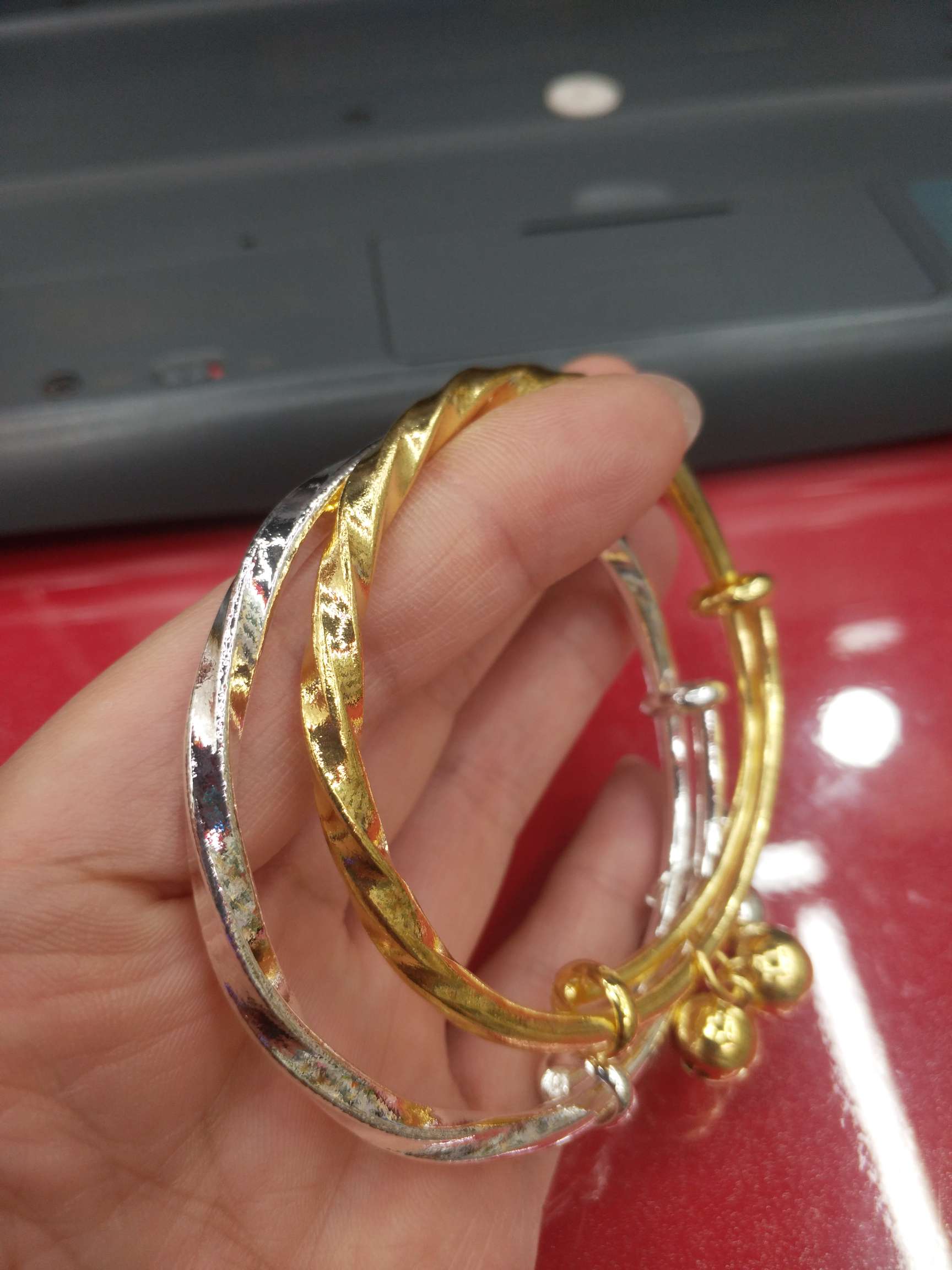 水波纹双铃银产品图