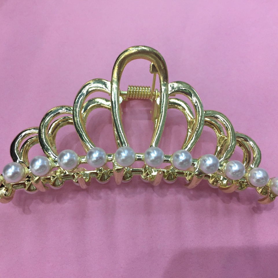 爆款网红合金镂空皇冠发顶卷发合金皇冠加珍珠