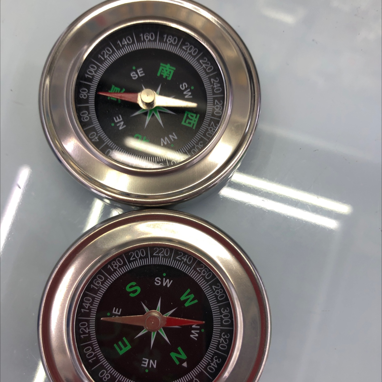 L60金属银色指南针
