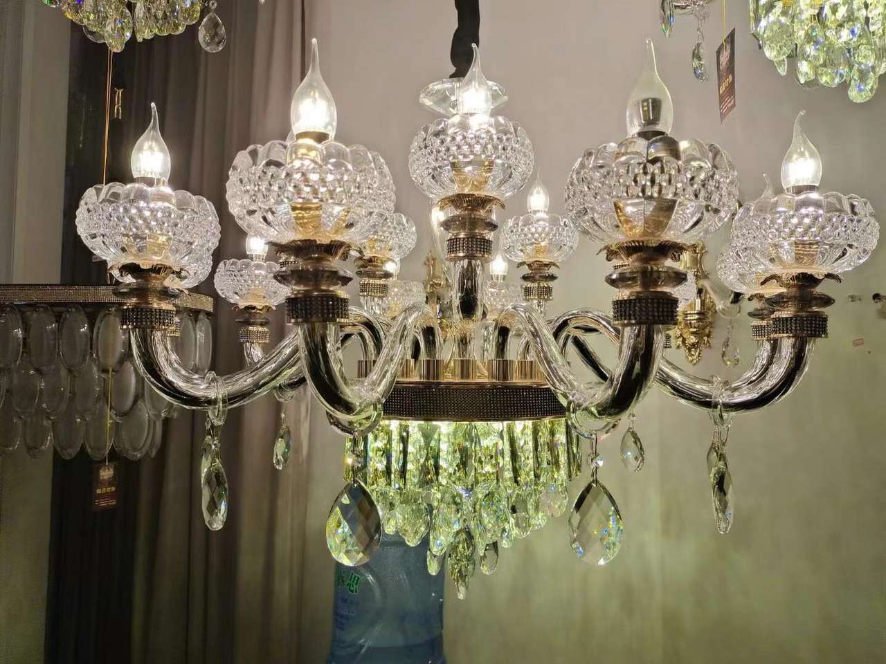 There are 6 crystal glass chandeliers for the living room, dining room and hotel detail image 5