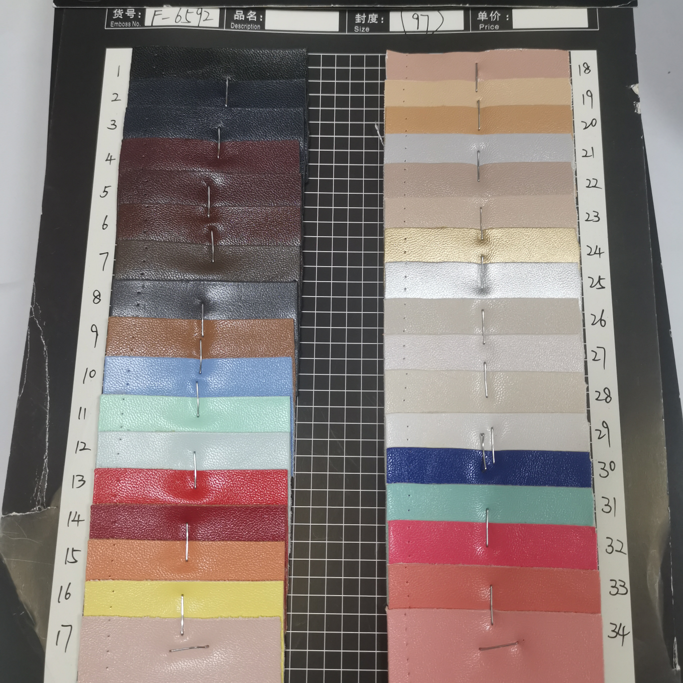 F6592 97 Factory direct sales of new leather a large number of spot high school low-grade luggage sofa shoe material fabric full figure