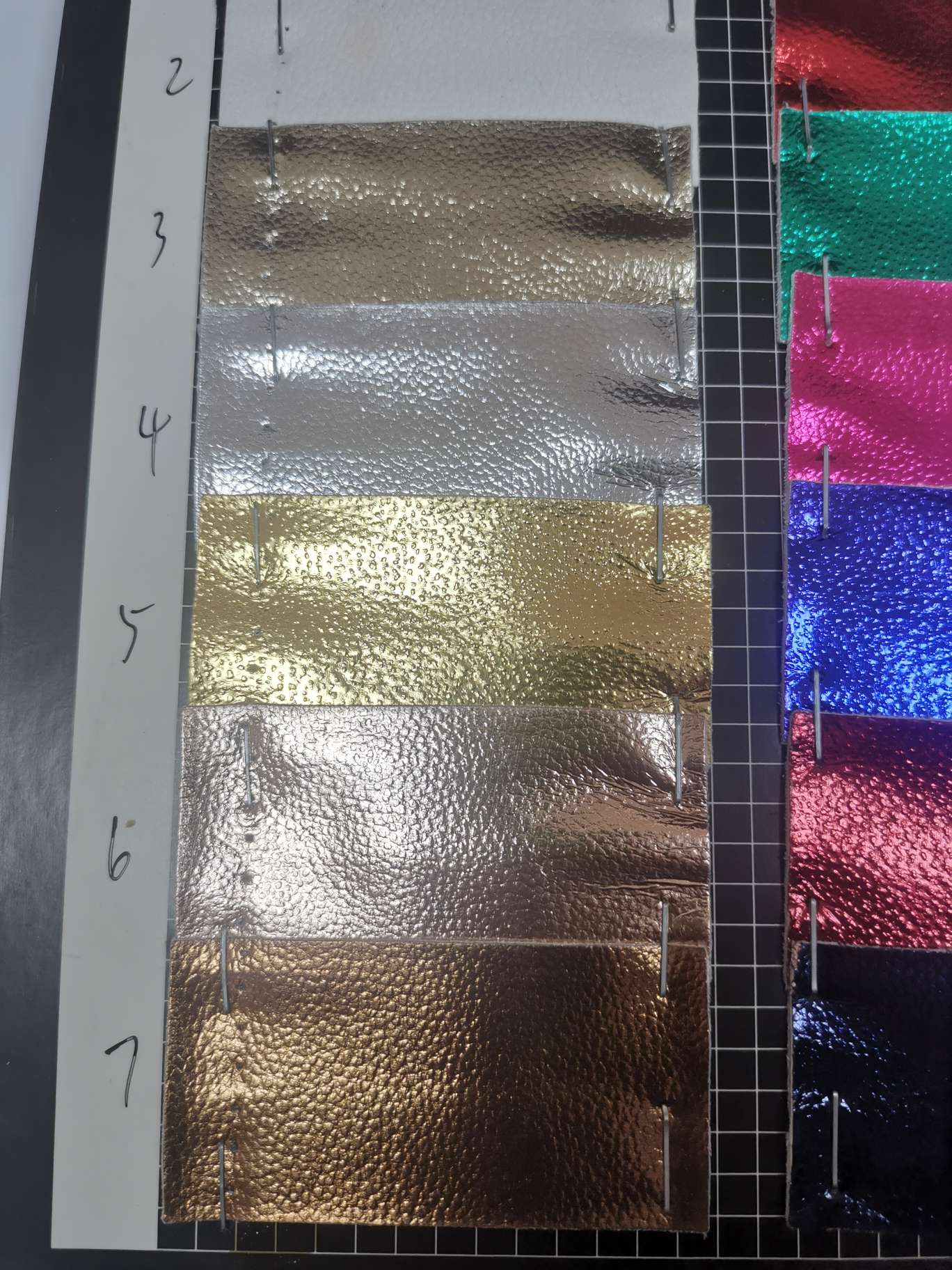 Litchi red all 96 manufacturers direct sales of new leather a large number of spot high school low-grade luggage sofa shoe material fabric Item Picture