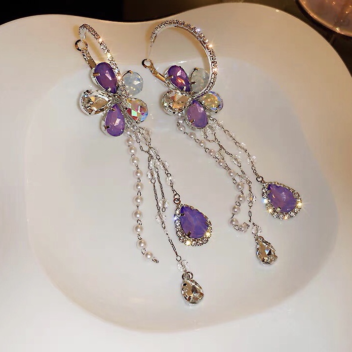 Korean version of fashion simple temperament advanced sense of Baida new tassel earrings