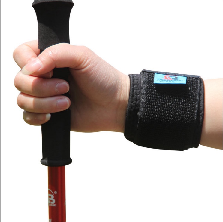 Outdoor Mountaineering Wrist Guard Basketball Badminton Wrist Guard Absorb Sweat Breathable Adjustment Pressure Sports Wrist Guard Men And Women Application Scenario