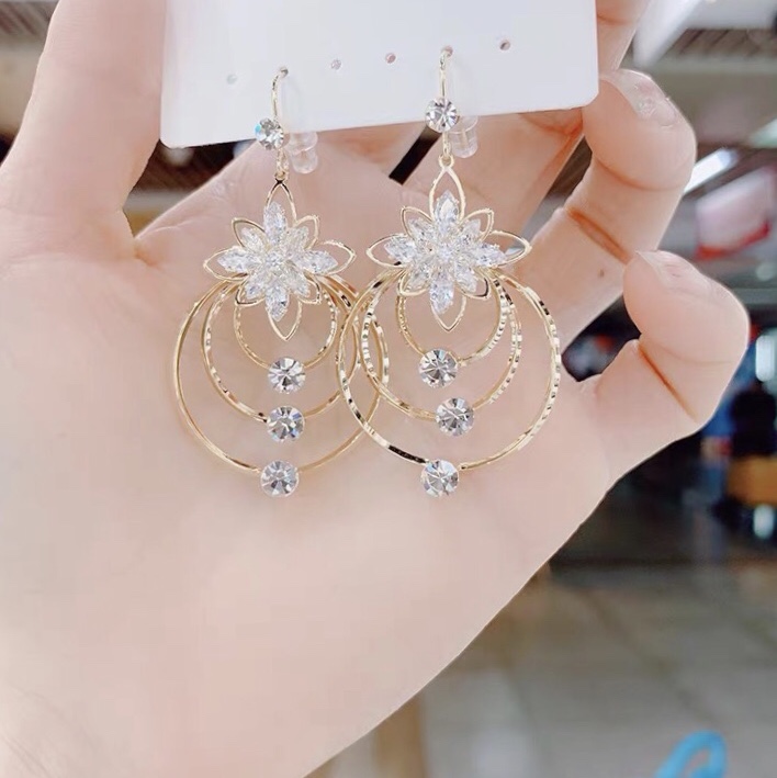 Net red temperament round with personality temperament all fashion earrings