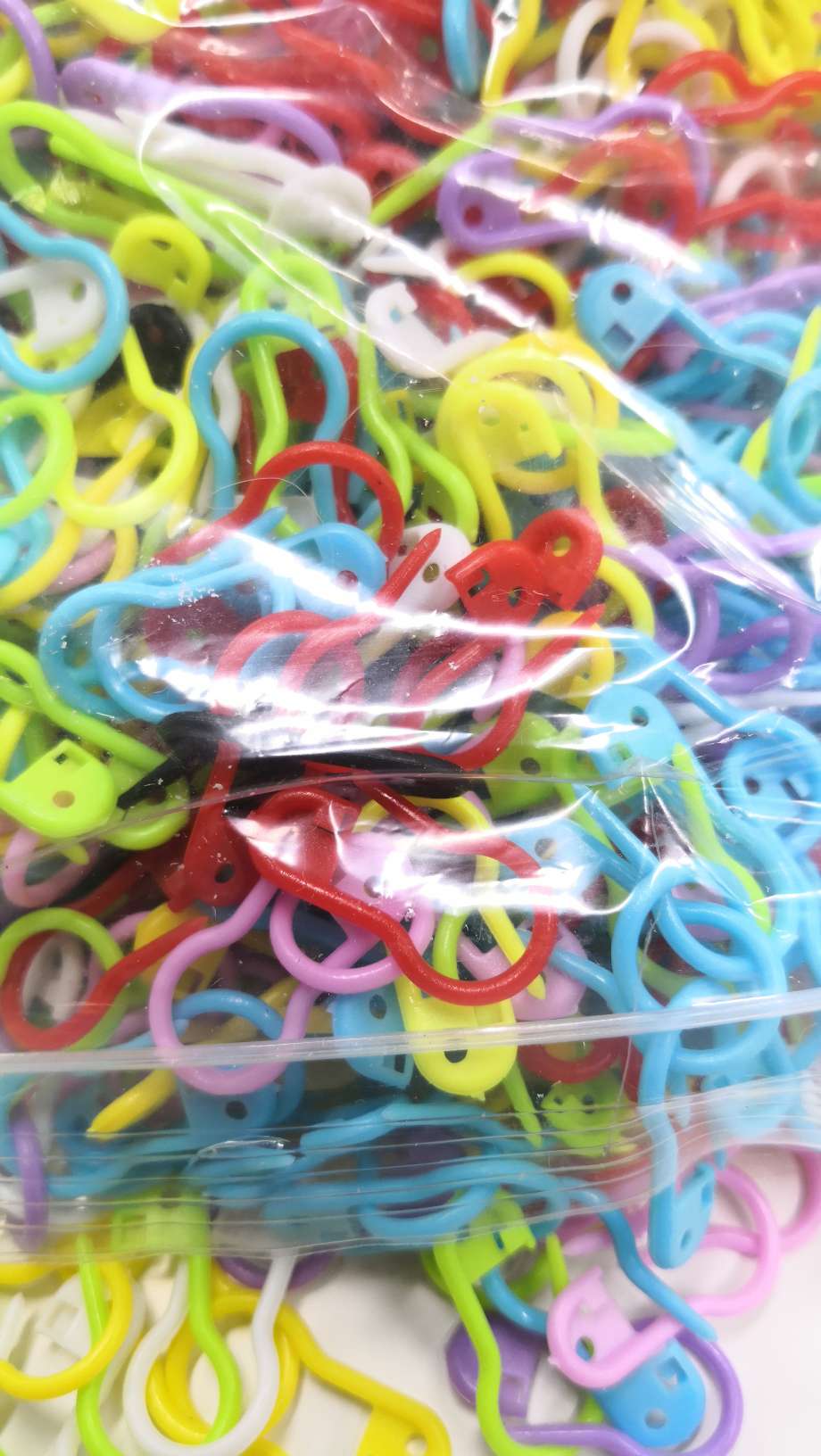 22mm plastic gourd pin, colored plastic gourd pin, white children's clothing tag, special small gourd pin plastic safety pin for hanging rope detail image 8