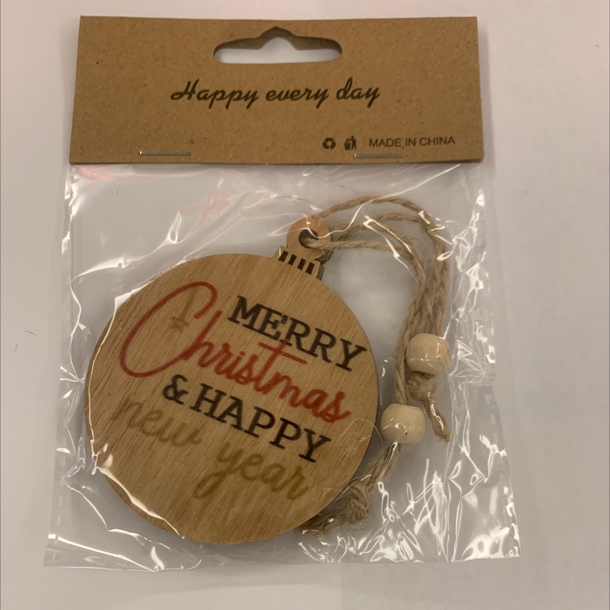 Grey background with color-printed Christmas hemp rope, two strings of natural wood-colored wood beads, one package, gift decoration, wooden 114 detail image 1