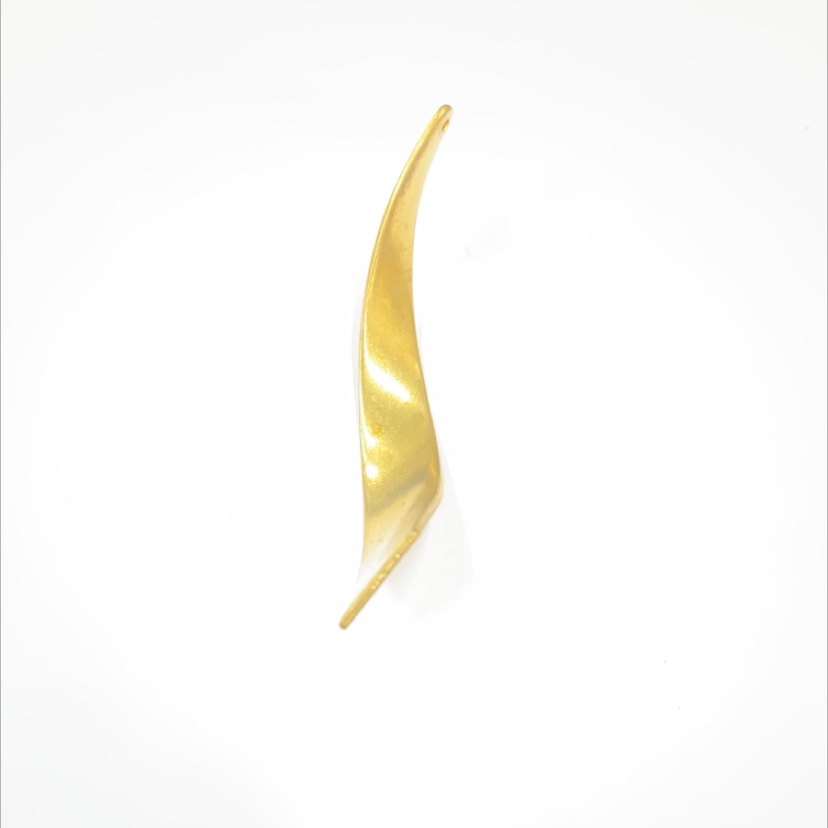 HB02558 twisted earrings one hole