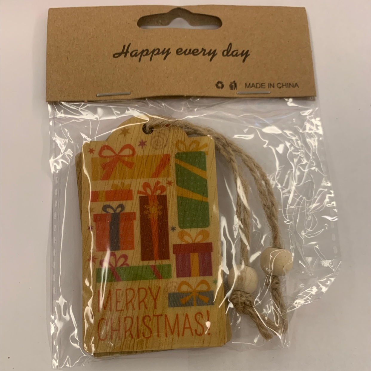 Grey background with color-printed Christmas hemp rope, two strings of natural wood-colored wood beads, one package, gift decoration, wooden 85 detail image 1