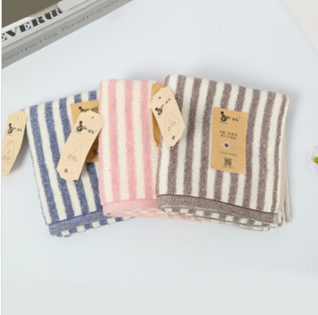 大毛巾全棉洗脸洗澡家用成人男女帕全棉柔软吸水不掉毛白底实物图