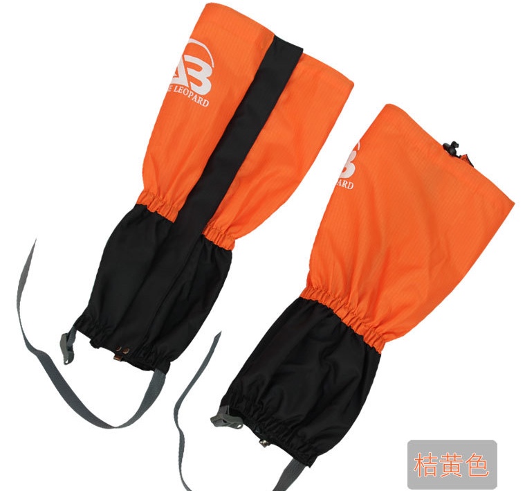 Outdoor Hiking Fleece Snow Jacket Application Scenario