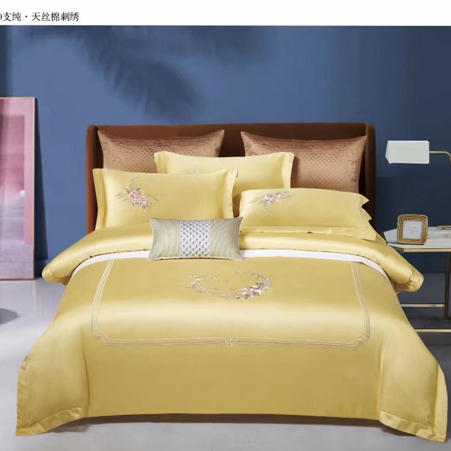 ｜艺术品打造高级的家🏠｜

     高颜值家居，每一件都很高级。设计更纯粹的吸引力，更能体现主人的品味～是营造家居氛