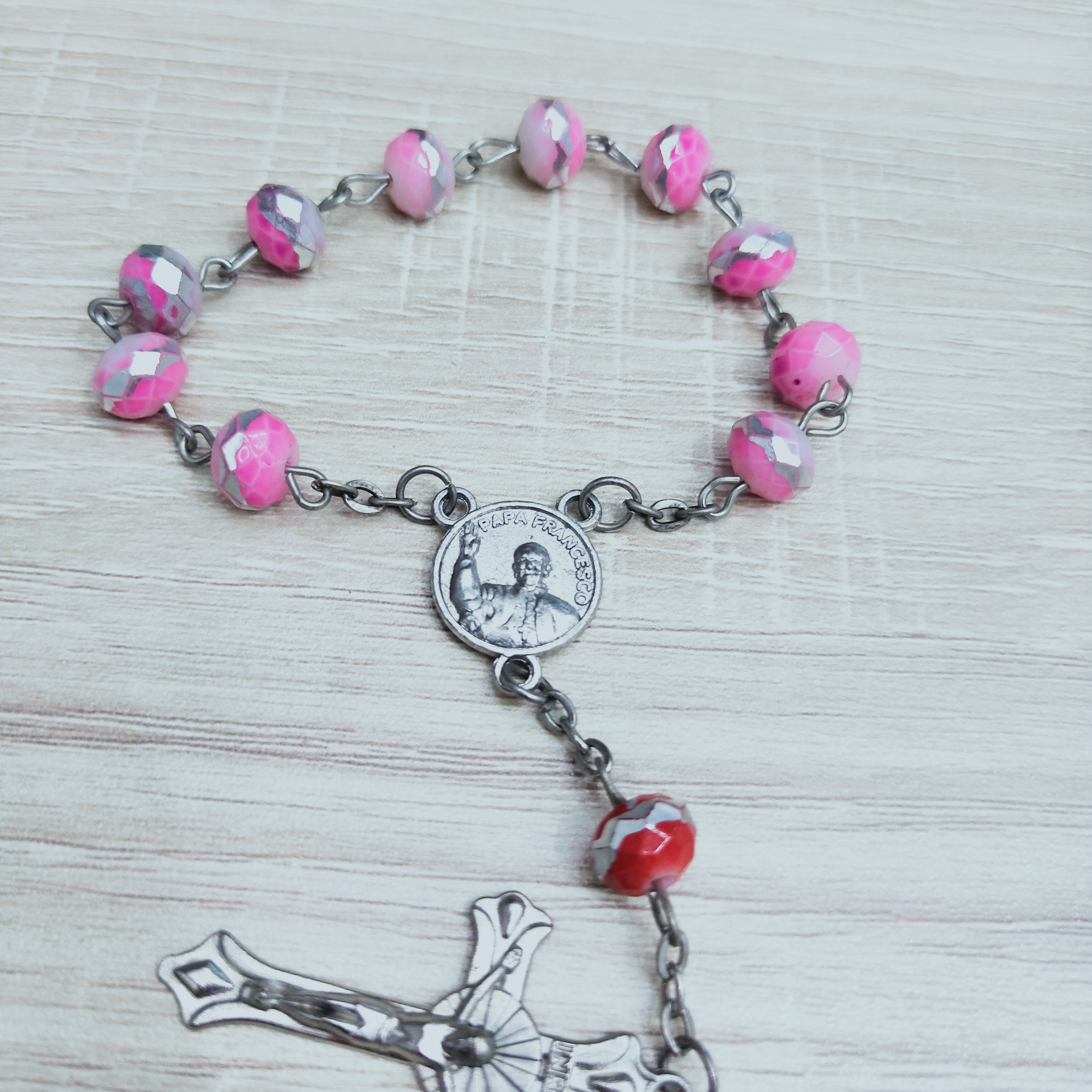 Factory direct sales, foreign trade hot products, religious series rosary cross bracelet 052