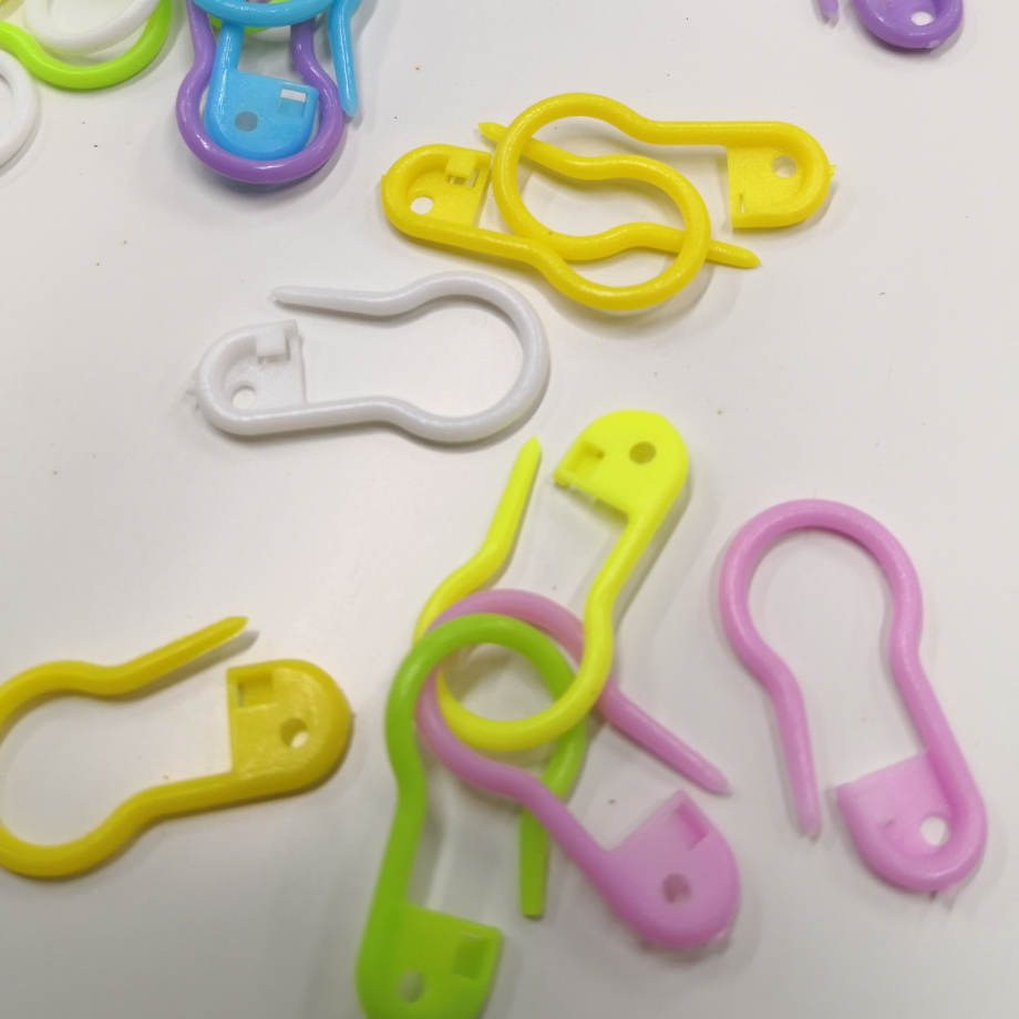 22mm plastic gourd pin, colored plastic gourd pin, white children's clothing tag, special small gourd pin plastic safety pin for hanging rope