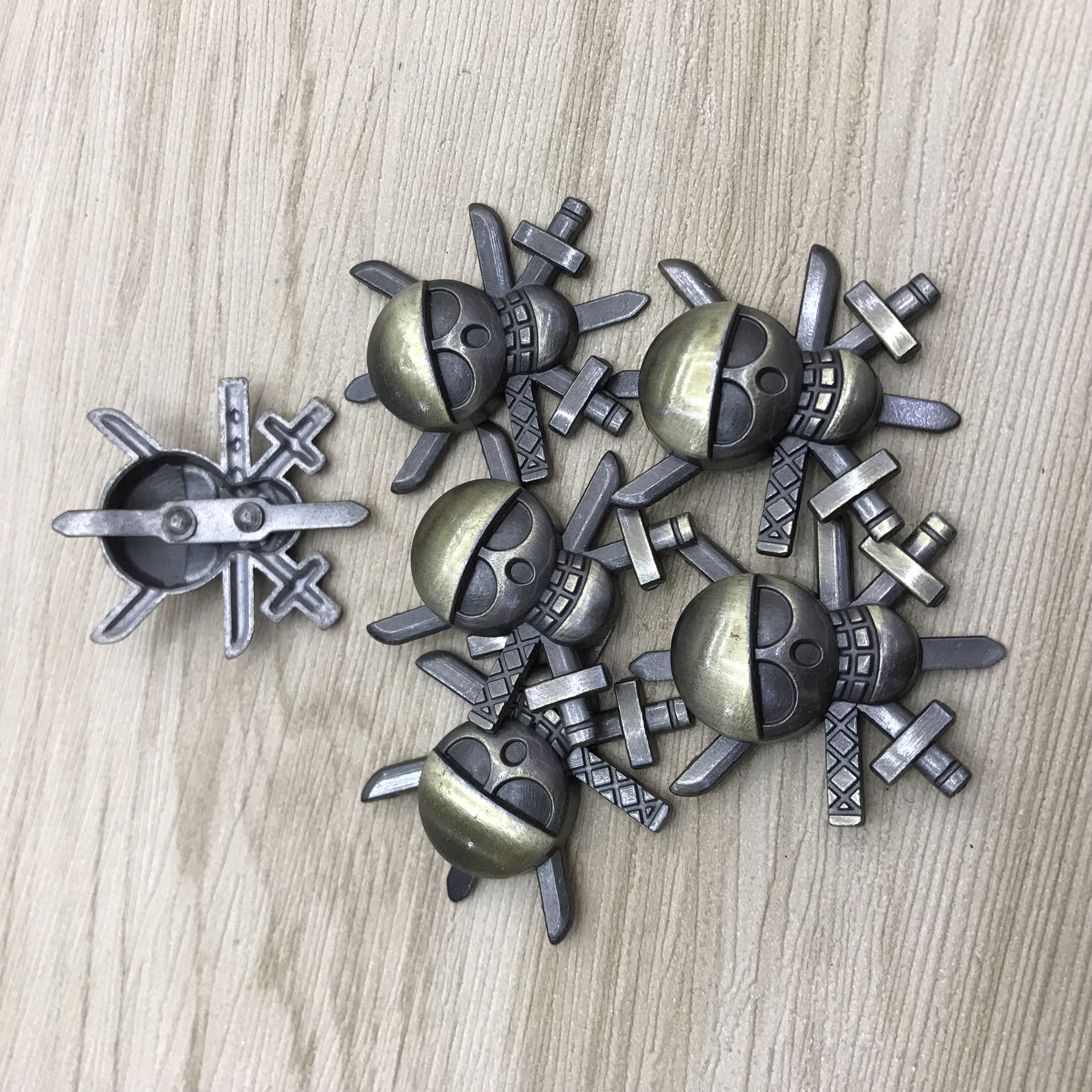 One Piece Skull decorative logo details Picture