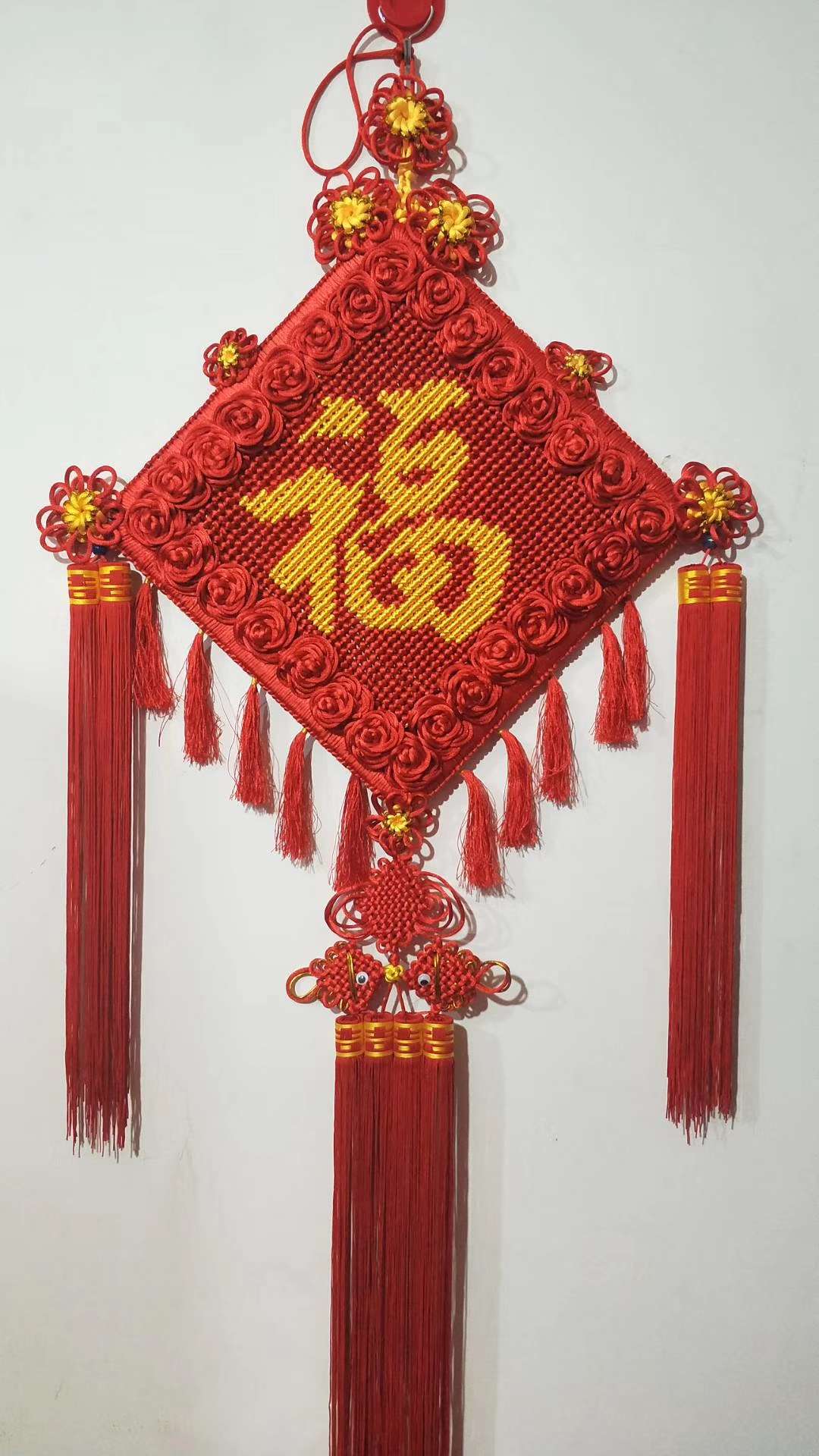 A 34-square-meter four-fish-shaped plate with a lucky hanging ear detail image 1