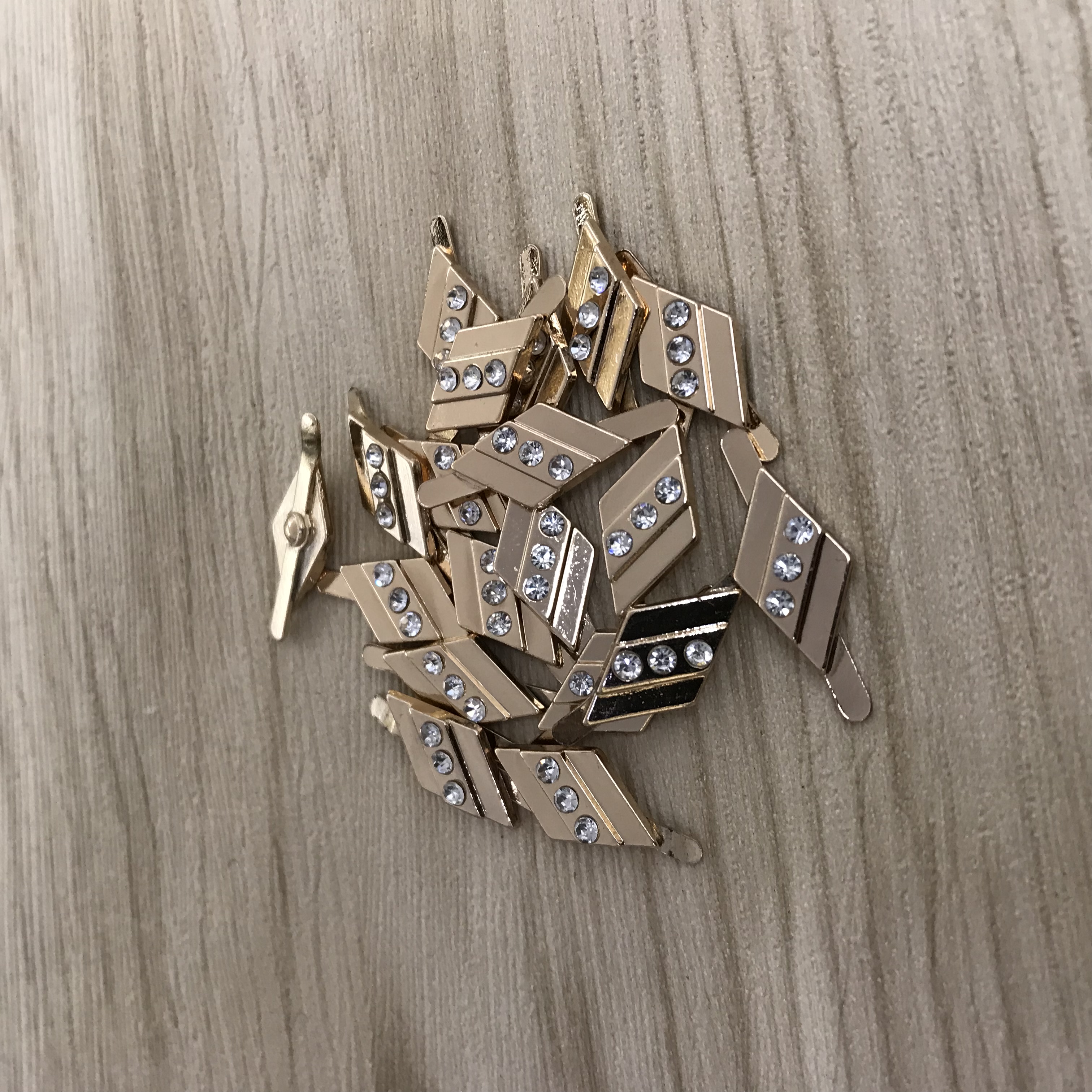 High-end diamond-encrusted clothing accessories details Picture